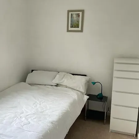 Apartman Wonderful 3 Bed In Old Market Bristol