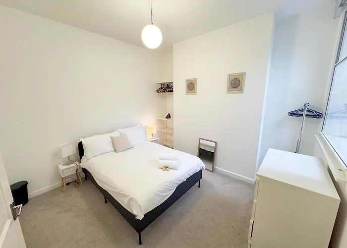Wonderful 3 Bed In Old Market *